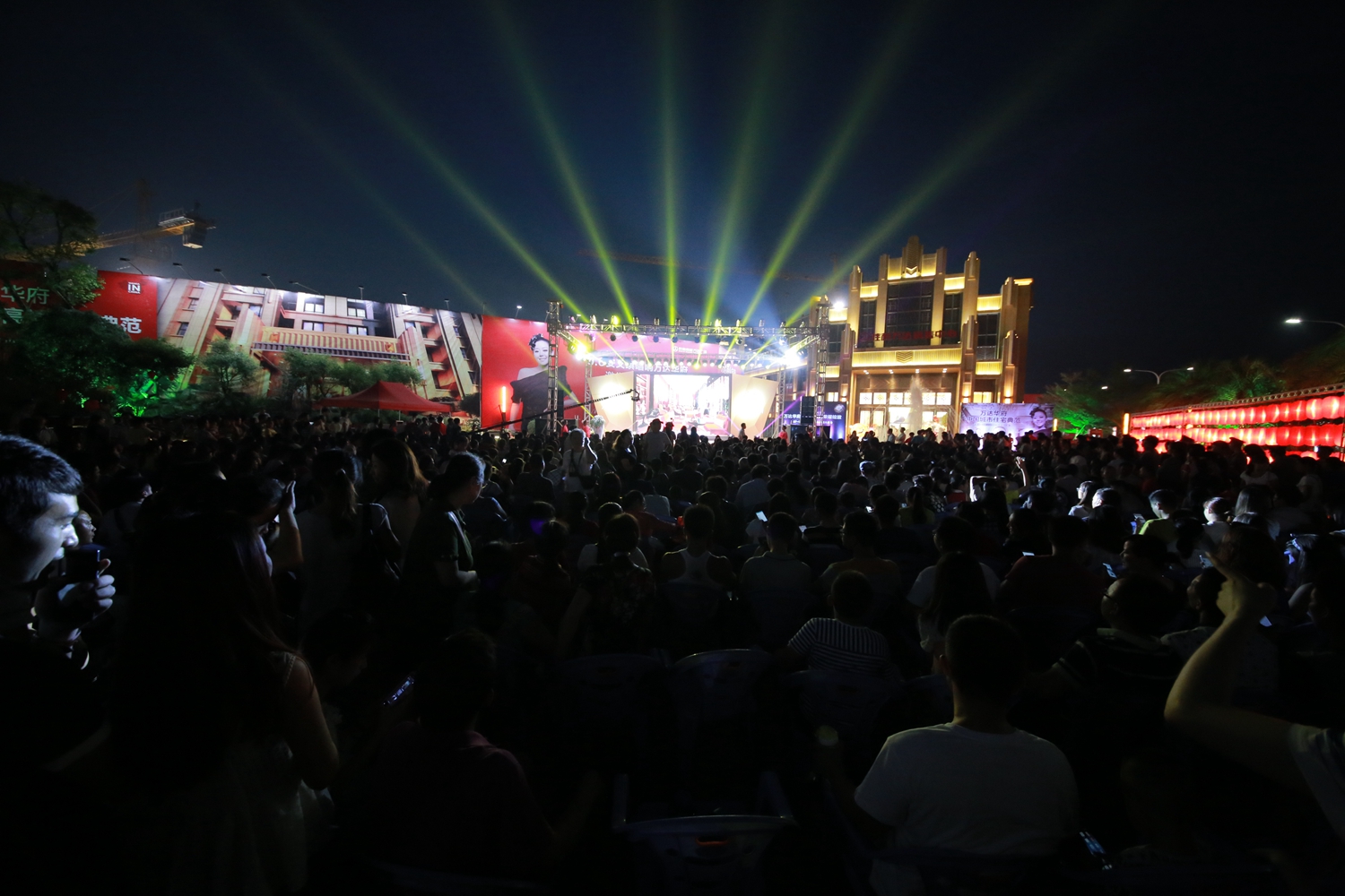 9.6万达华府样板间开放活动图