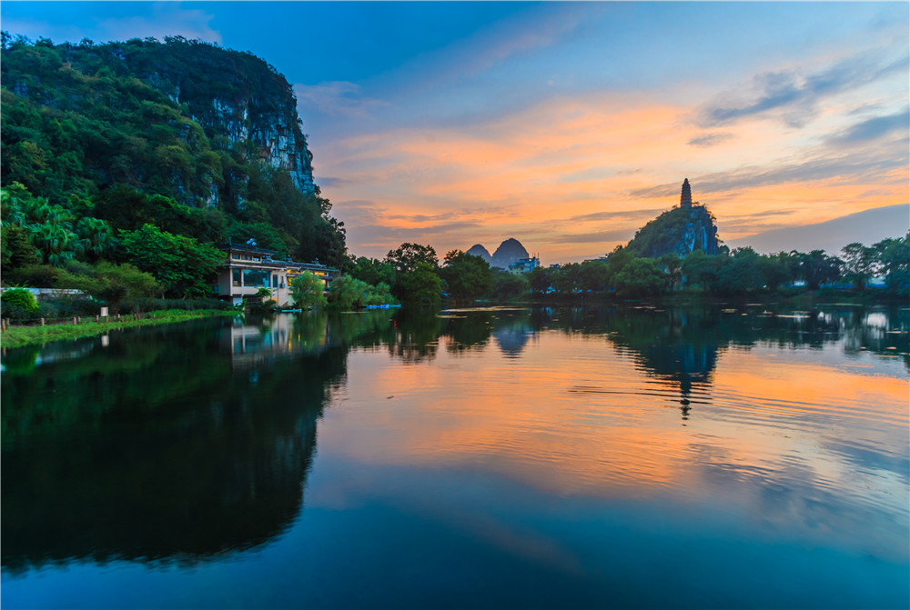 塔山鸟瞰及实景图