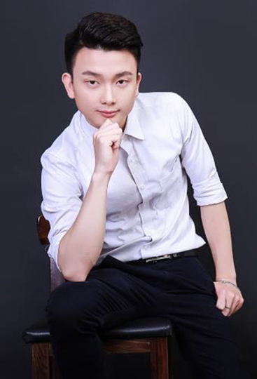 罗成鸿