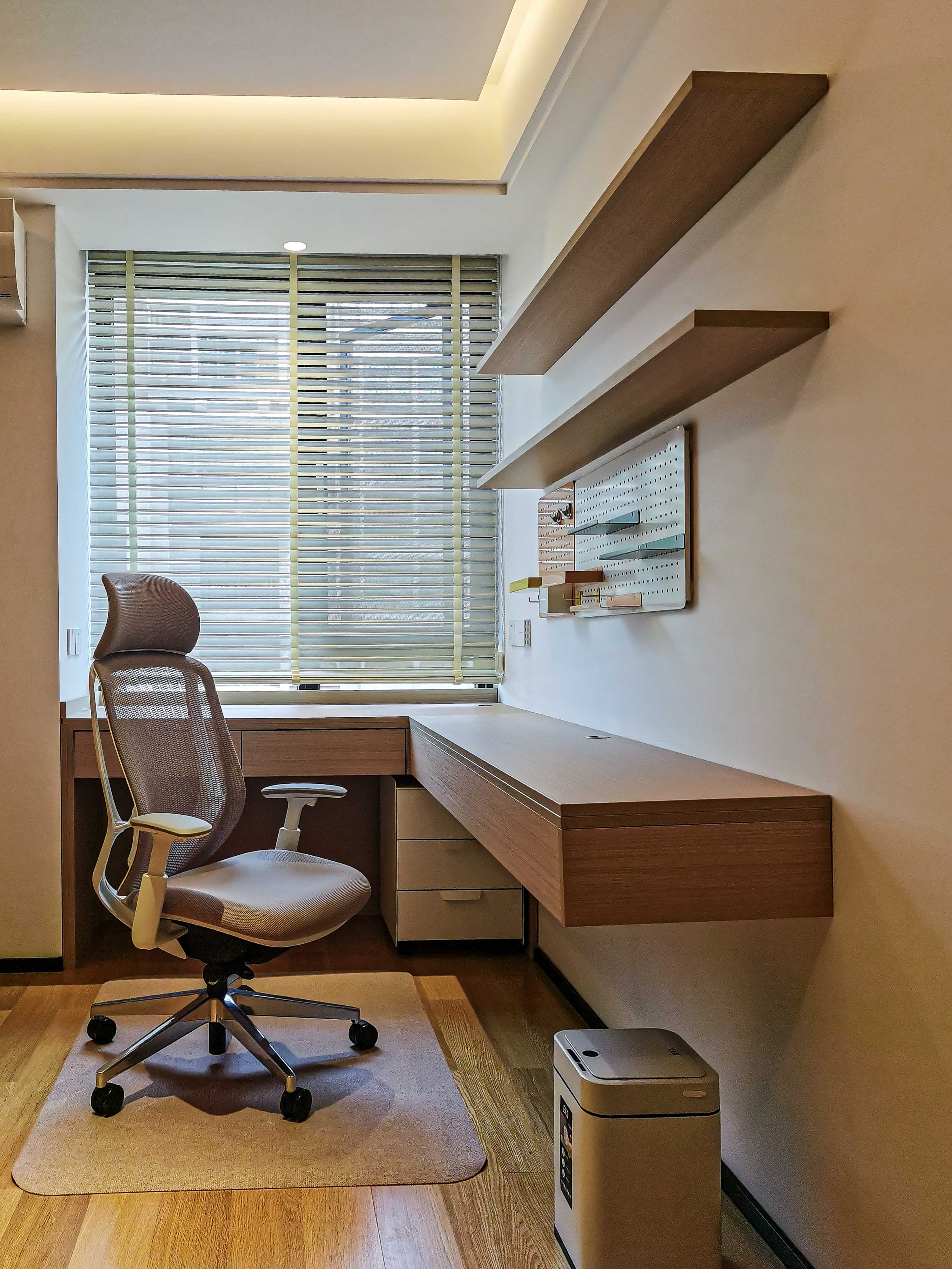 彰泰睿城 现代风暧色调