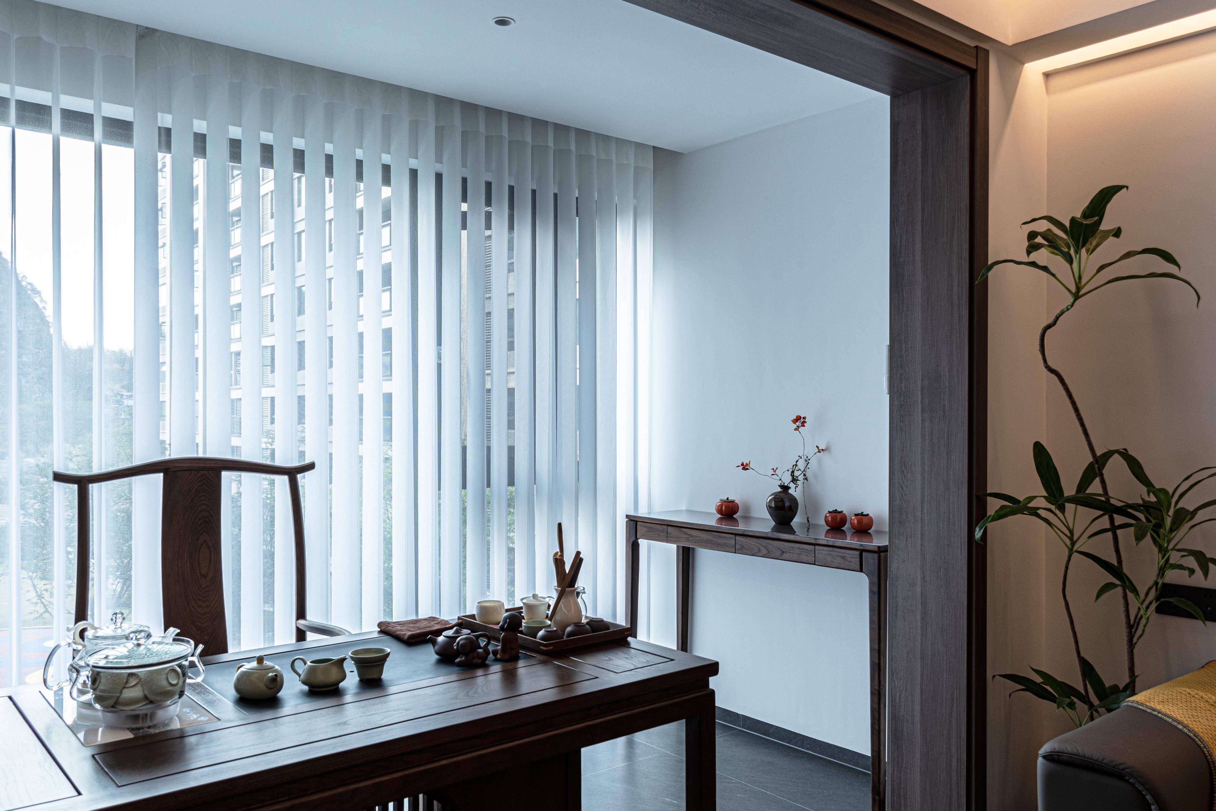 漓江郡府金桂府 现代风中式家具  实景